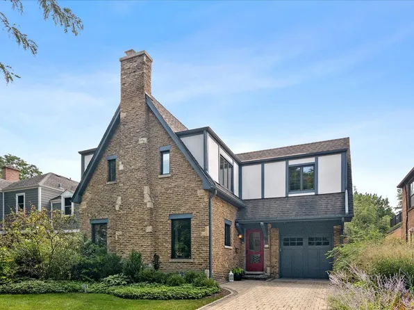 1228 Cherry St, Winnetka, IL 60093