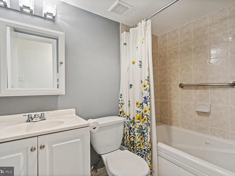 3326 Woodburn Village Dr #23 — Photo 11