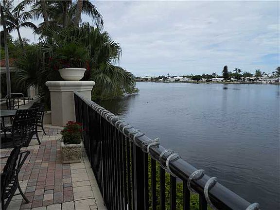 2nd image of 2209 Tuscany Way