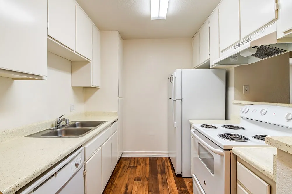 Ramona Vista-Military Housing — Photo 3