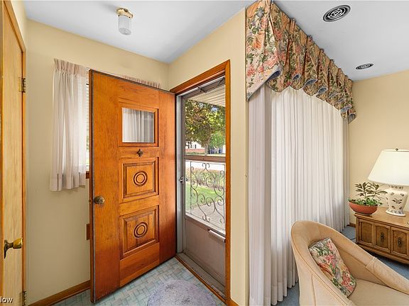 4th image of 4289 W 181st St