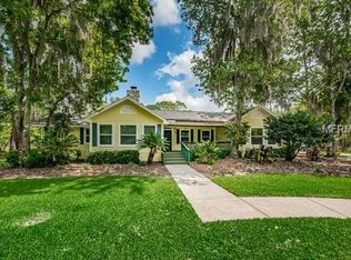 601 Lora Ln, Tarpon Springs, FL 34688
