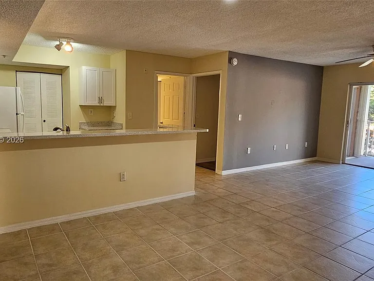 3848 Lyons Rd #205-1 — Photo 4