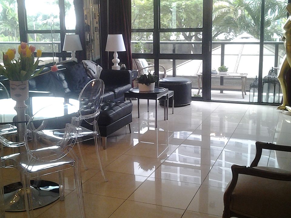 1st image of 600 Ne 36 St #205