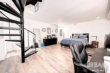 Rented by Urbane Brokerage