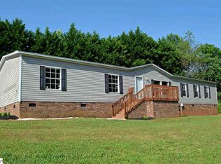 325 Lonesome Pine Ln, Wellford, SC 29385