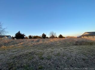 Nichols Hill Rd, Sulphur, OK 73086