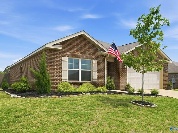 4th image of 105 Tea Tree Ct