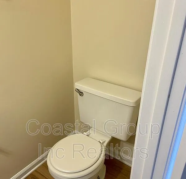 910 Jay Are Ct — Photo 10