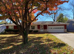 926 E Lindberg St, Springfield, MO 65807