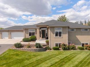 326 Cindy Rd, Kennewick, WA 99338