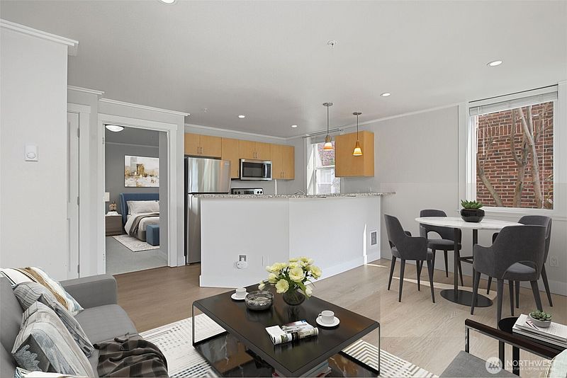 3rd image of 626 4th Avenue W #306