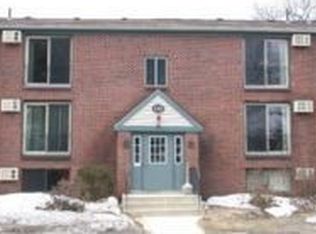 132 English Village Rd APT 102, Manchester, NH 03102
