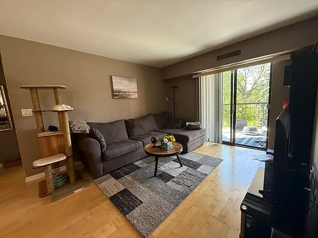 1505 E Central Rd #212B — Photo 7