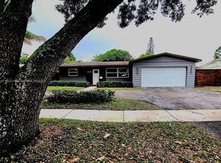 545 NW 46th Ave, Plantation, FL 33317