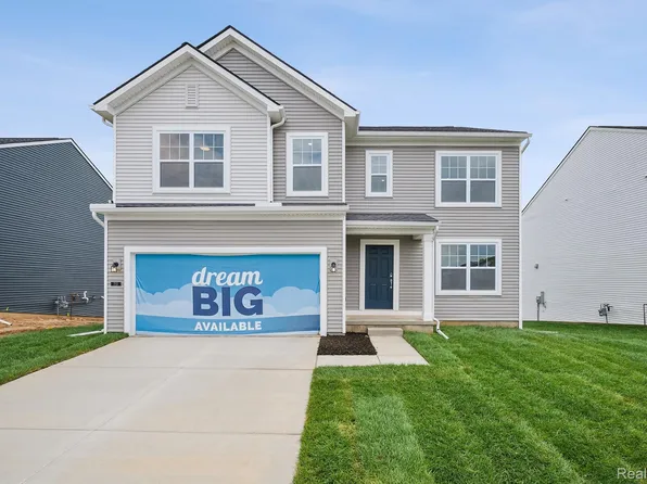 713 Whisperwood Way, Chelsea, MI 48118