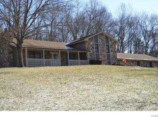 2180 Tara Hts, High Ridge, MO 63049