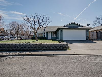 601 Benjamin Way, Phoenix, OR, 97535