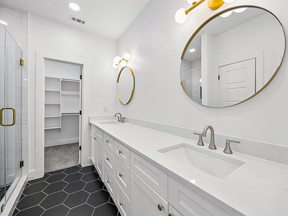 5th image of 4023 Abilene St