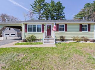 210 Oak St, Uxbridge, MA 01569