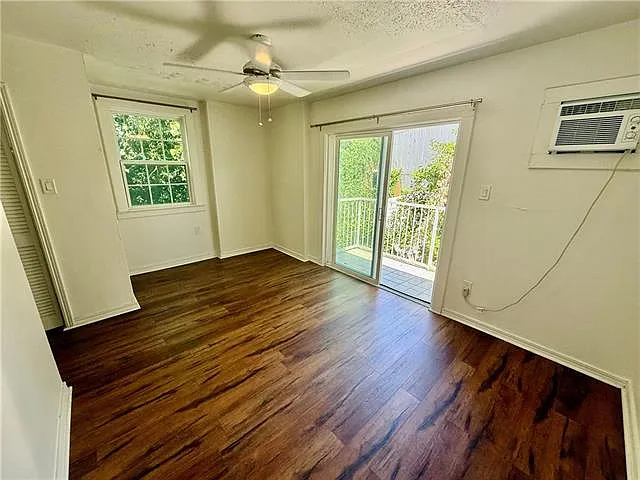 1713 Burgundy St #201 — Photo 11