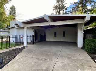 930 Reddy Ave, Medford, OR 97504