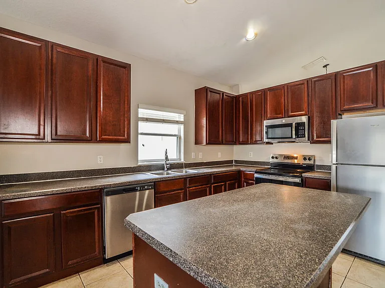 7751 Beridale Ct — Photo 8