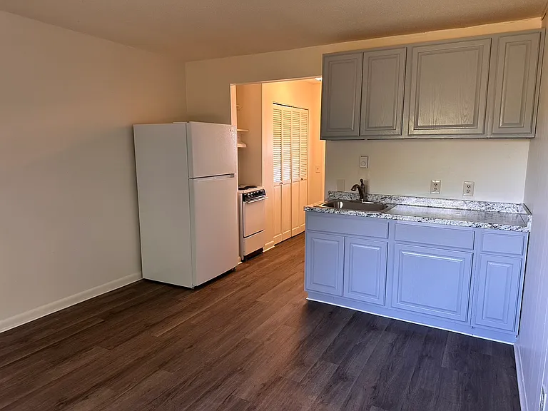 12 Belchertown Rd #6 — Photo 3