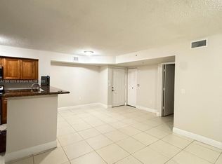 12172 Saint Andrews Pl APT 106, Hollywood, FL 33025