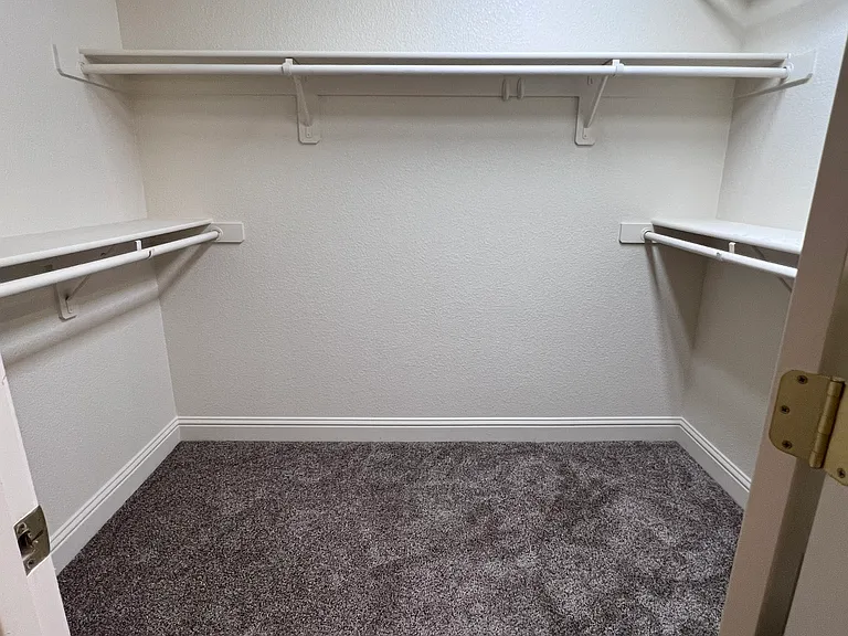 1694 Shay Way — Photo 26