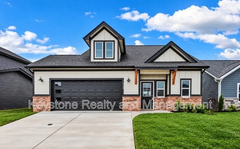 2725 Brewster Dr