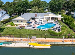 8 Mill Pond Rd, Hampton Bays, NY 11946