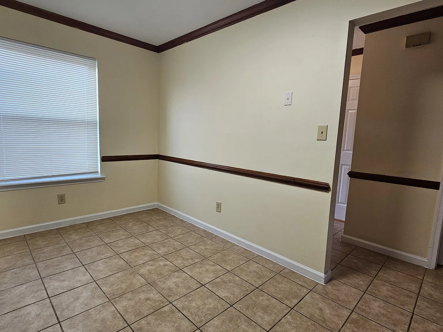 2 bed, 2.5 bath, 1400 sqft, $1,795 — Photo 4