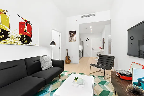 Rented by Halstead Real Estate | media 14