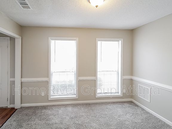 5th image of 1009 Vineyard Walk