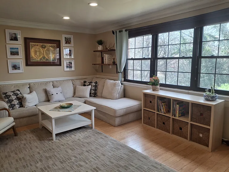 33 Bellows Ct — Photo 6