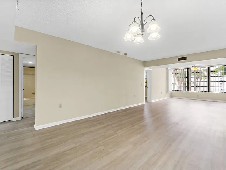 3650 Whitehall Dr #305 — Photo 9