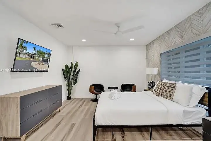 2100 SW 28th Way — Photo 20
