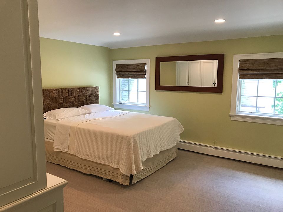 27 Radcliffe Rd, Wellesley, MA 02482 Zillow