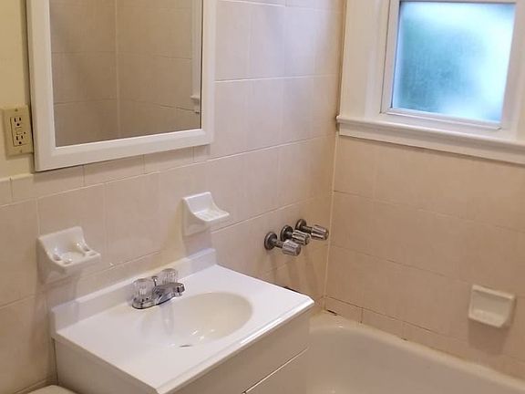 e9ac9c1e-1060-49be-a367-43fe234205c9