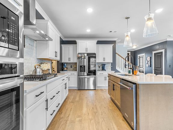 5th image of 3506 Madrid Way