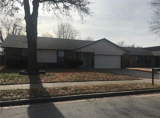 2001 W Honolulu St, Broken Arrow, OK 74012