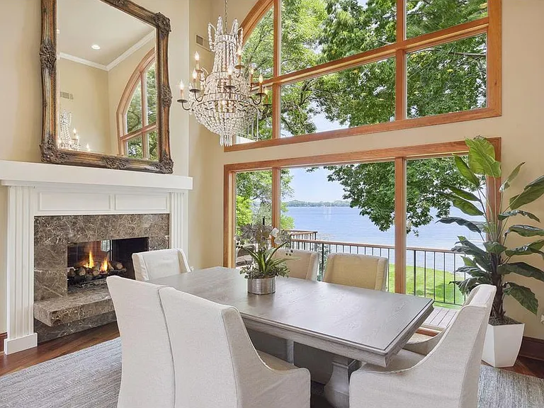 3229 Casco Cir — Photo 8