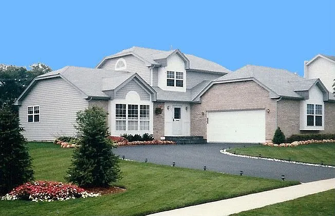 111 Brentwood Trl photo 1