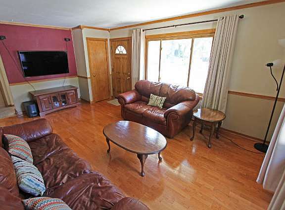 5th image of 9432 W Marion St
