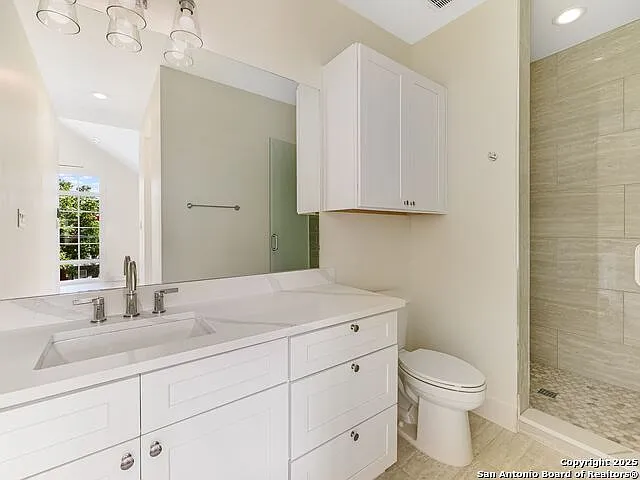 310 Lavaca St #101 — Photo 13