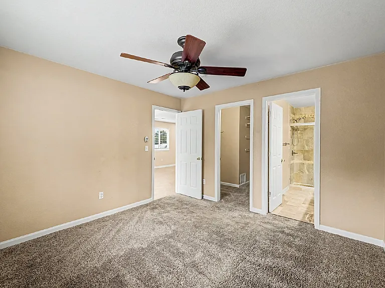 2073 W Hillside Ave — Photo 10