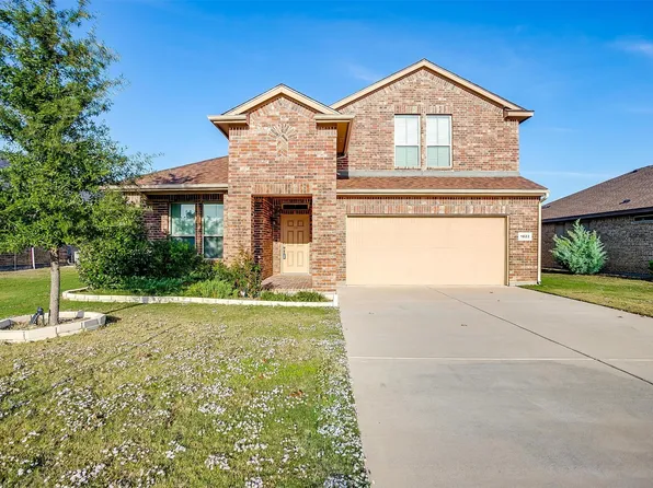 1822 Creekwood Dr, Cleburne, TX 76033
