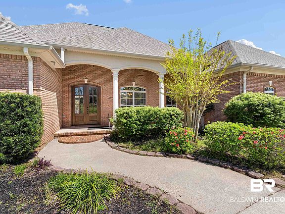 3rd image of 13112 Saddlebrook Cir