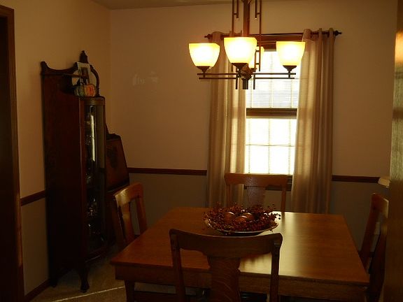 3rd image of 4716 Edgewood Hills Dr